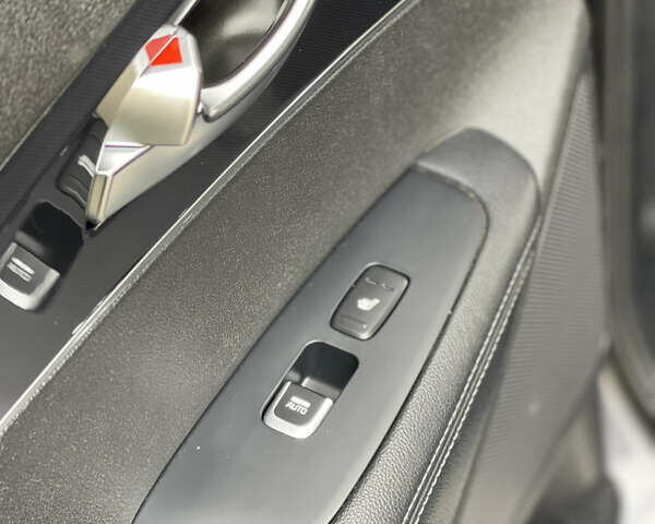 Сірий Кіа Соренто, об'ємом двигуна 2.2 л та пробігом 253 тис. км за 18999 $, фото 99 на Automoto.ua