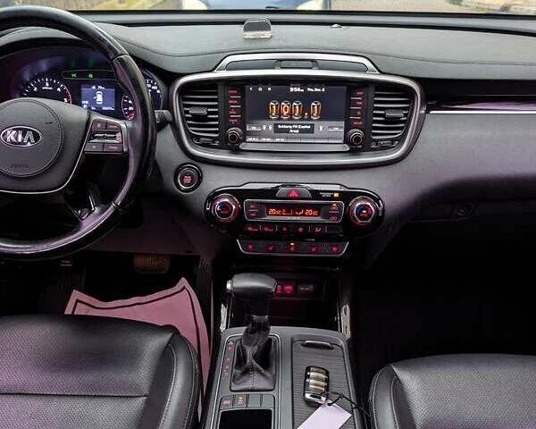 Серый Киа Соренто, объемом двигателя 2.2 л и пробегом 193 тыс. км за 21900 $, фото 68 на Automoto.ua