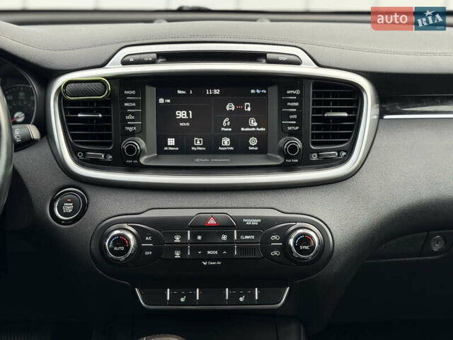 Сірий Кіа Соренто, об'ємом двигуна 0 л та пробігом 205 тис. км за 13400 $, фото 35 на Automoto.ua