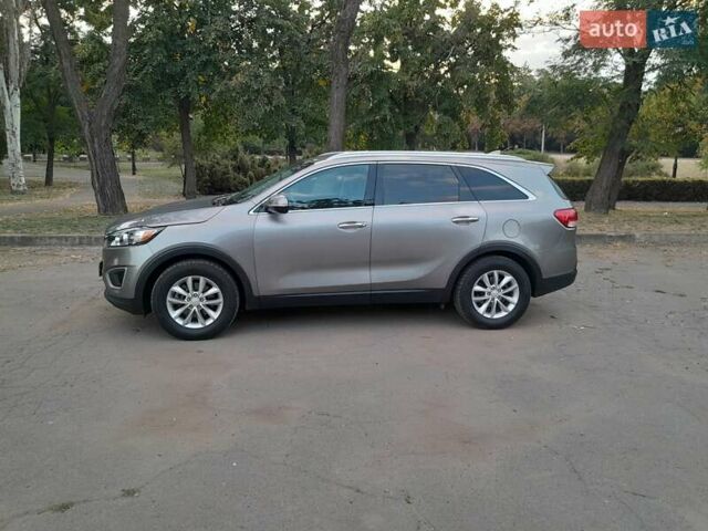 Киа Соренто 2017 в Кривом Роге на Automoto.ua Серый Киа Соренто, объемом двигателя 2.4 л и пробегом 74 тыс. км за 18400 $, фото 9 на Automoto.ua