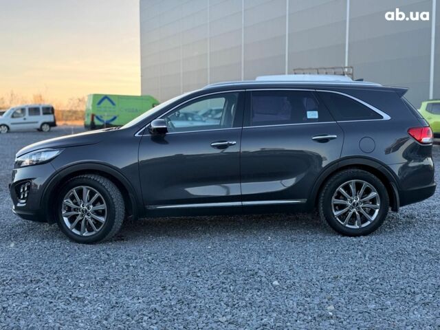 Серый Киа Соренто, объемом двигателя 2.2 л и пробегом 257 тыс. км за 23990 $, фото 3 на Automoto.ua