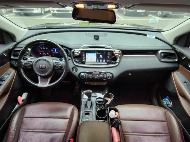 Киа Соренто 2017 в Киеве на Automoto.ua Серый Киа Соренто, объемом двигателя 2 л и пробегом 140 тыс. км за 19000 $, фото 5 на Automoto.ua