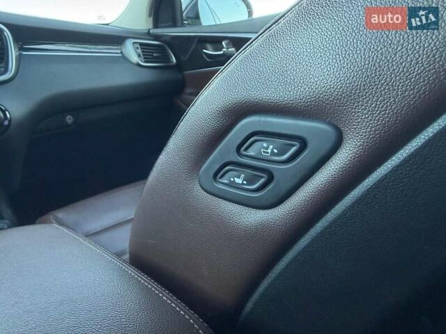 Сірий Кіа Соренто, об'ємом двигуна 2.2 л та пробігом 257 тис. км за 23990 $, фото 29 на Automoto.ua