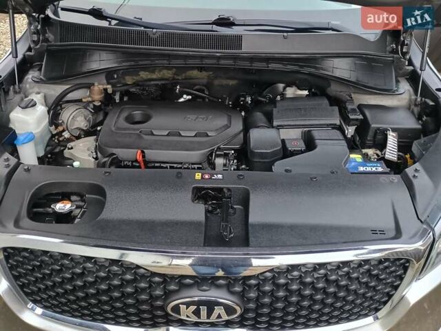 Серый Киа Соренто, объемом двигателя 2.4 л и пробегом 170 тыс. км за 14950 $, фото 24 на Automoto.ua