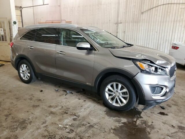 Сірий Кіа Соренто, об'ємом двигуна 2.4 л та пробігом 200 тис. км за 10600 $, фото 6 на Automoto.ua