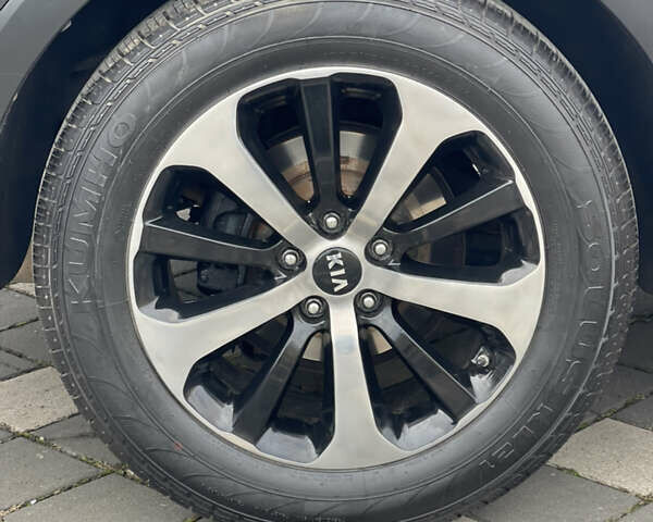 Сірий Кіа Соренто, об'ємом двигуна 2.2 л та пробігом 253 тис. км за 18999 $, фото 69 на Automoto.ua