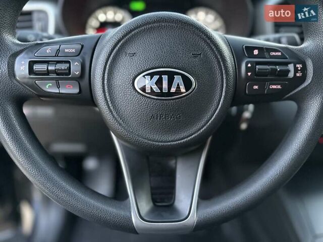 Серый Киа Соренто, объемом двигателя 2.36 л и пробегом 108 тыс. км за 14700 $, фото 29 на Automoto.ua