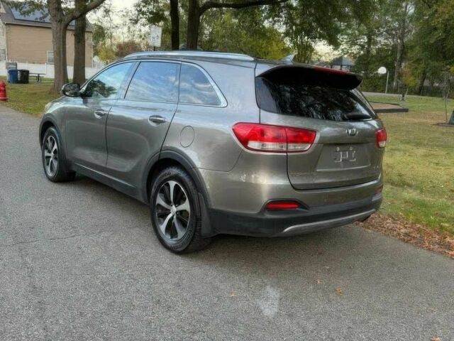 Серый Киа Соренто, объемом двигателя 3.3 л и пробегом 65 тыс. км за 9900 $, фото 6 на Automoto.ua