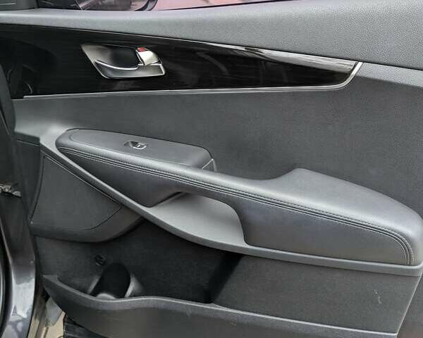 Серый Киа Соренто, объемом двигателя 2.2 л и пробегом 193 тыс. км за 21900 $, фото 62 на Automoto.ua