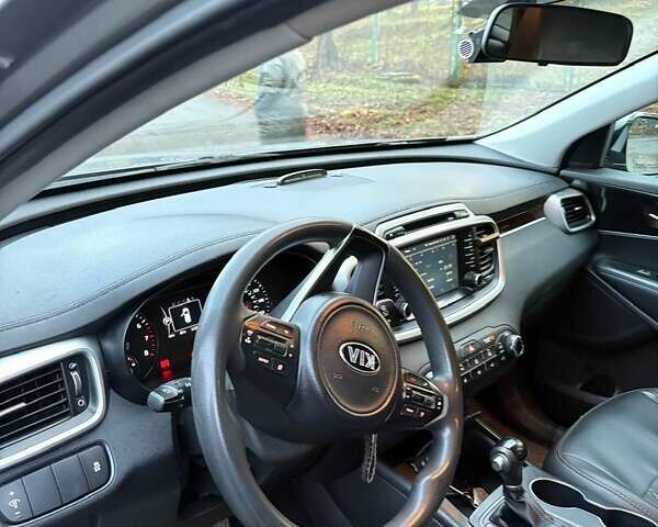 Сірий Кіа Соренто, об'ємом двигуна 2.36 л та пробігом 181 тис. км за 14800 $, фото 34 на Automoto.ua