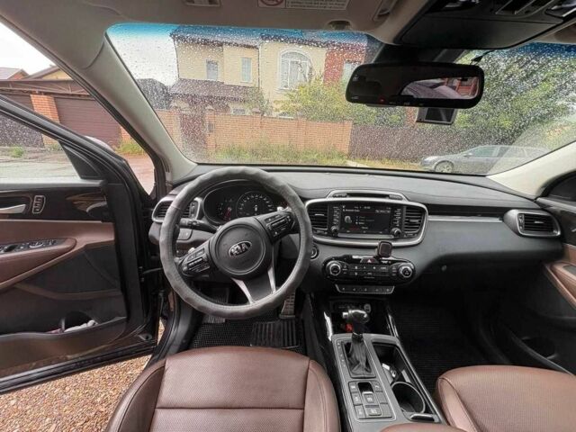 Серый Киа Соренто, объемом двигателя 2 л и пробегом 76 тыс. км за 19000 $, фото 9 на Automoto.ua