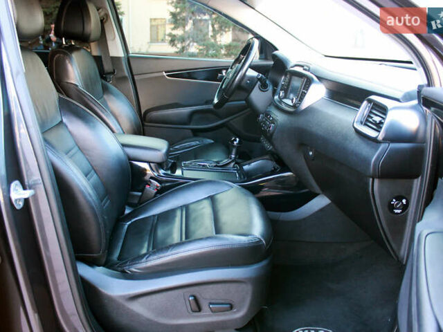 Серый Киа Соренто, объемом двигателя 2.2 л и пробегом 187 тыс. км за 22000 $, фото 31 на Automoto.ua