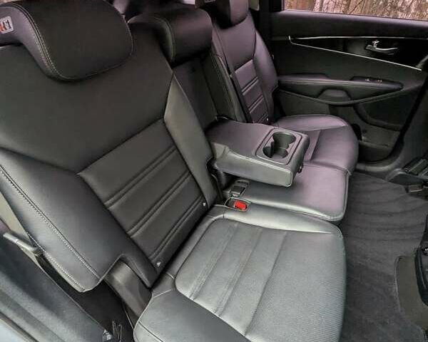 Серый Киа Соренто, объемом двигателя 2.2 л и пробегом 193 тыс. км за 21900 $, фото 60 на Automoto.ua