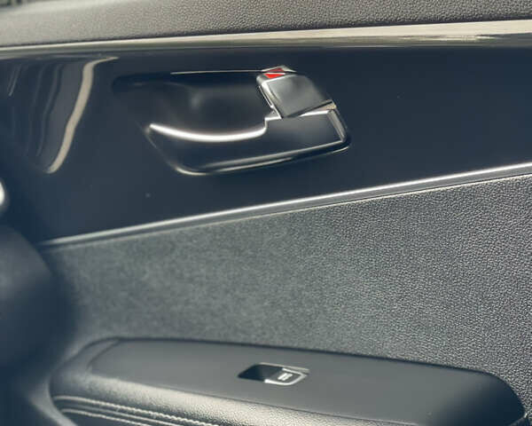 Серый Киа Соренто, объемом двигателя 2.2 л и пробегом 253 тыс. км за 18999 $, фото 142 на Automoto.ua