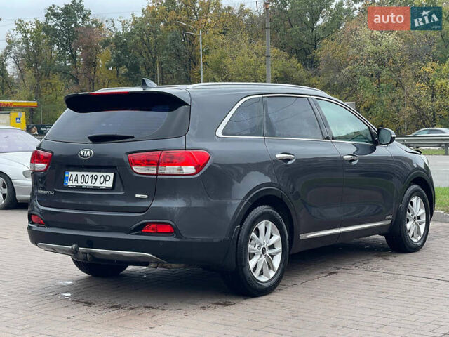 Киа Соренто 2017 в Киеве на Automoto.ua Серый Киа Соренто, объемом двигателя 2.2 л и пробегом 237 тыс. км за 19800 $, фото 2 на Automoto.ua