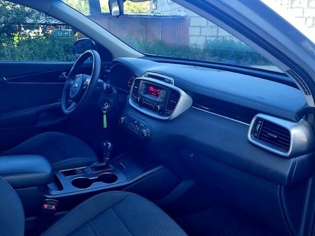 Серый Киа Соренто, объемом двигателя 2.4 л и пробегом 171 тыс. км за 14500 $, фото 6 на Automoto.ua