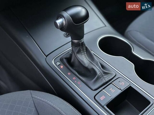 Серый Киа Соренто, объемом двигателя 2.36 л и пробегом 108 тыс. км за 14700 $, фото 36 на Automoto.ua