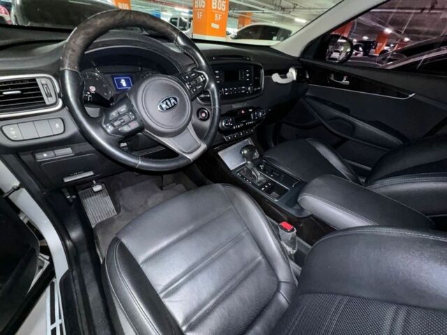 Серый Киа Соренто, объемом двигателя 2.2 л и пробегом 156 тыс. км за 17500 $, фото 4 на Automoto.ua