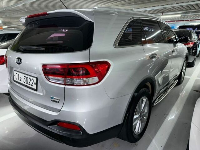 Серый Киа Соренто, объемом двигателя 2.2 л и пробегом 156 тыс. км за 17500 $, фото 2 на Automoto.ua