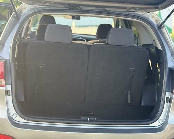 Киа Соренто 2018 в Городенке на Automoto.ua Серый Киа Соренто, объемом двигателя 2.36 л и пробегом 109 тыс. км за 16300 $, фото 28 на Automoto.ua