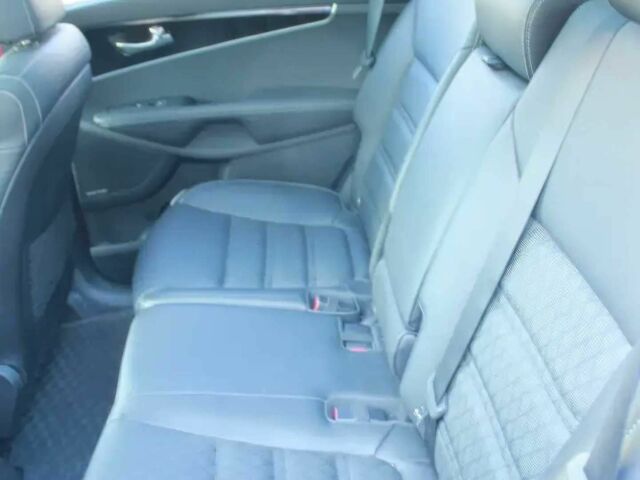 Серый Киа Соренто, объемом двигателя 2.2 л и пробегом 45 тыс. км за 14200 $, фото 10 на Automoto.ua