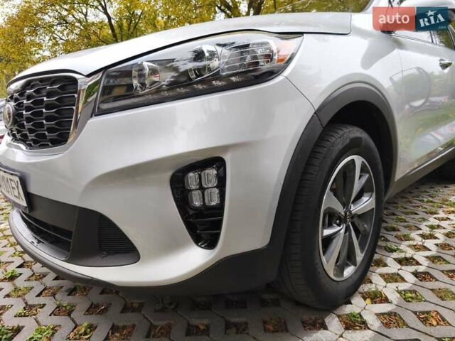 Сірий Кіа Соренто, об'ємом двигуна 3.34 л та пробігом 120 тис. км за 17800 $, фото 112 на Automoto.ua