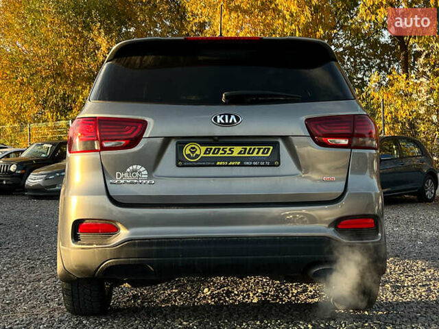 Серый Киа Соренто, объемом двигателя 2.36 л и пробегом 105 тыс. км за 17500 $, фото 4 на Automoto.ua
