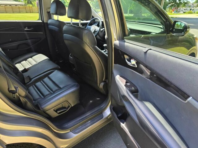 Серый Киа Соренто, объемом двигателя 3.3 л и пробегом 33 тыс. км за 6200 $, фото 11 на Automoto.ua