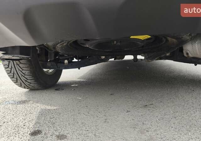 Сірий Кіа Соренто, об'ємом двигуна 3.34 л та пробігом 120 тис. км за 17800 $, фото 21 на Automoto.ua