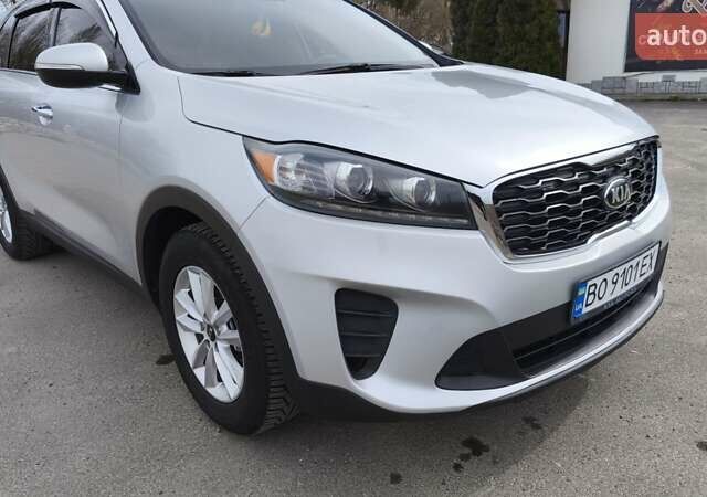 Сірий Кіа Соренто, об'ємом двигуна 3.34 л та пробігом 120 тис. км за 17800 $, фото 7 на Automoto.ua