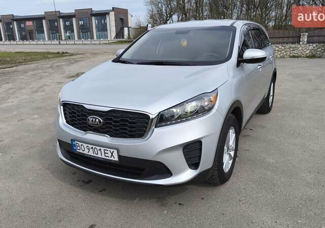 Сірий Кіа Соренто, об'ємом двигуна 3.34 л та пробігом 120 тис. км за 17800 $, фото 9 на Automoto.ua