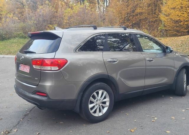 Киа Соренто 2018 в Лубнах на Automoto.ua Серый Киа Соренто, объемом двигателя 2.4 л и пробегом 189 тыс. км за 14950 $, фото 5 на Automoto.ua