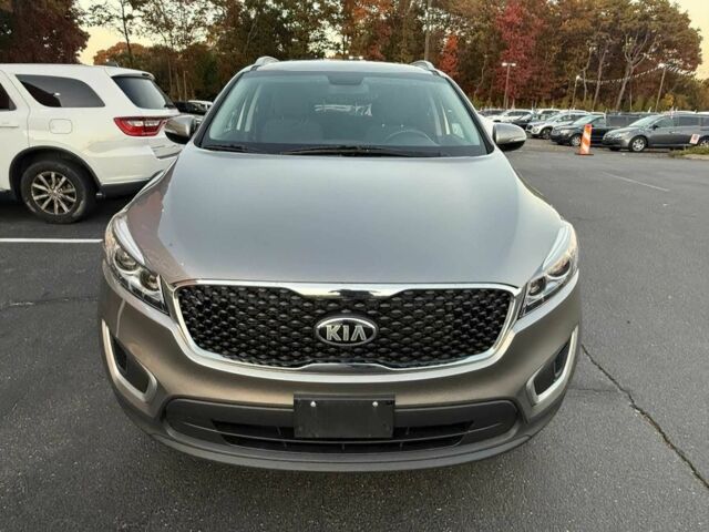 Киа Соренто 2018 в Черновцах на Automoto.ua Серый Киа Соренто, объемом двигателя 2.4 л и пробегом 36 тыс. км за 12400 $, фото 1 на Automoto.ua