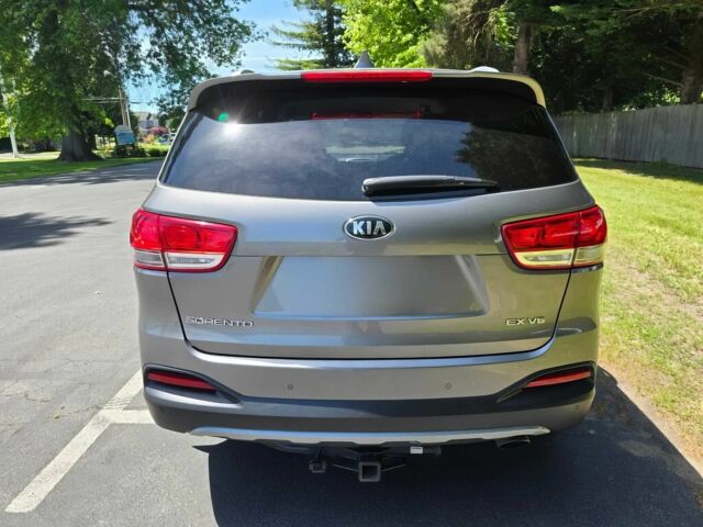 Серый Киа Соренто, объемом двигателя 3.3 л и пробегом 33 тыс. км за 6200 $, фото 4 на Automoto.ua