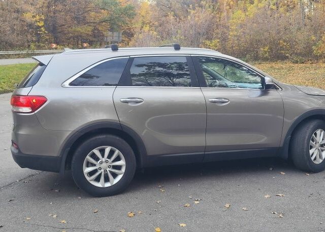 Киа Соренто 2018 в Лубнах на Automoto.ua Серый Киа Соренто, объемом двигателя 2.4 л и пробегом 189 тыс. км за 14950 $, фото 4 на Automoto.ua