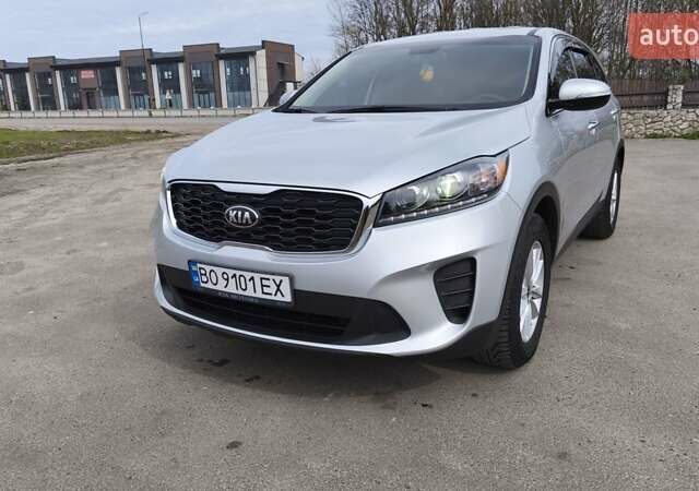 Сірий Кіа Соренто, об'ємом двигуна 3.34 л та пробігом 120 тис. км за 17800 $, фото 8 на Automoto.ua