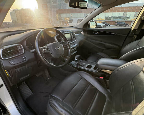 Серый Киа Соренто, объемом двигателя 2 л и пробегом 116 тыс. км за 23999 $, фото 17 на Automoto.ua