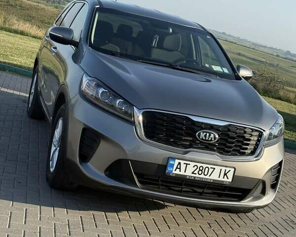 Киа Соренто 2018 в Городенке на Automoto.ua Серый Киа Соренто, объемом двигателя 2.36 л и пробегом 109 тыс. км за 16300 $, фото 12 на Automoto.ua