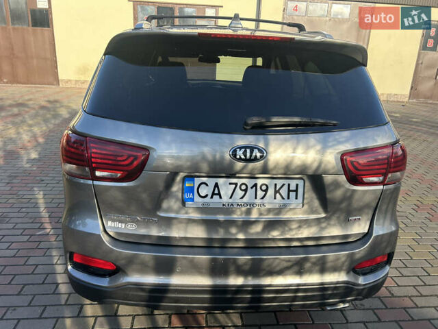Серый Киа Соренто, объемом двигателя 2.4 л и пробегом 110 тыс. км за 17600 $, фото 4 на Automoto.ua
