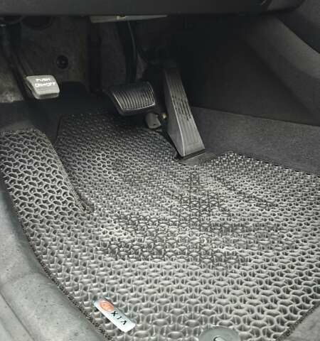 Сірий Кіа Соренто, об'ємом двигуна 3.34 л та пробігом 120 тис. км за 17800 $, фото 107 на Automoto.ua