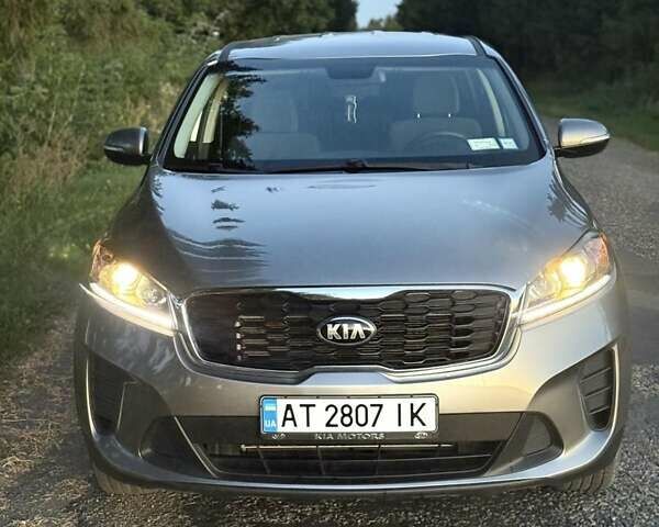 Сірий Кіа Соренто, об'ємом двигуна 2.4 л та пробігом 108 тис. км за 16777 $, фото 6 на Automoto.ua