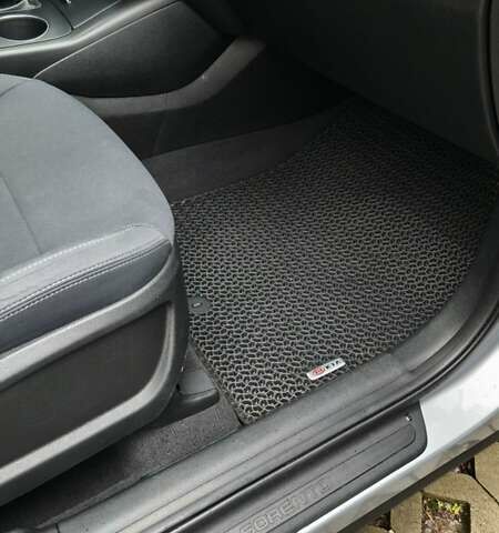 Сірий Кіа Соренто, об'ємом двигуна 3.34 л та пробігом 120 тис. км за 17800 $, фото 81 на Automoto.ua