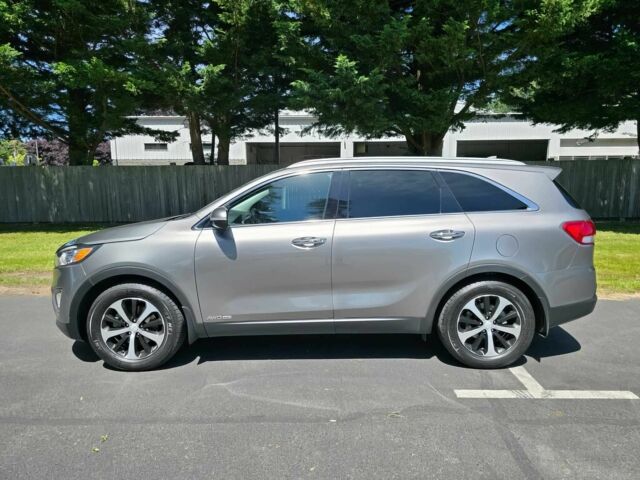 Серый Киа Соренто, объемом двигателя 3.3 л и пробегом 33 тыс. км за 6200 $, фото 2 на Automoto.ua