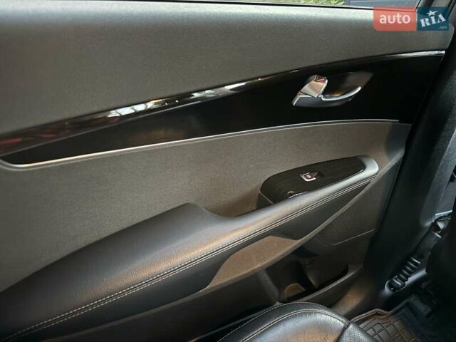 Сірий Кіа Соренто, об'ємом двигуна 3.34 л та пробігом 75 тис. км за 21500 $, фото 18 на Automoto.ua