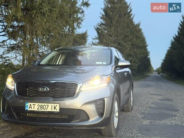 Сірий Кіа Соренто, об'ємом двигуна 2.4 л та пробігом 108 тис. км за 16777 $, фото 3 на Automoto.ua
