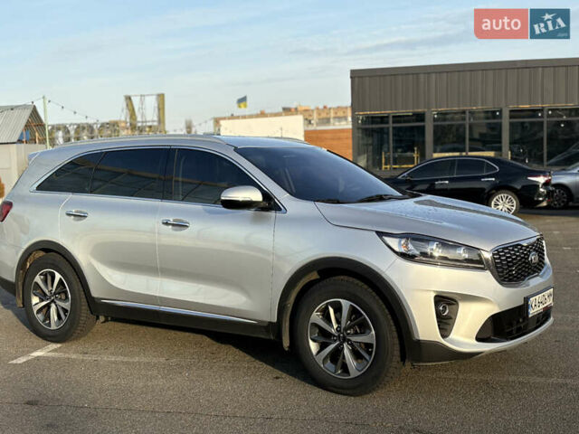 Серый Киа Соренто, объемом двигателя 2 л и пробегом 116 тыс. км за 23999 $, фото 3 на Automoto.ua