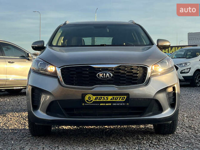 Серый Киа Соренто, объемом двигателя 2.36 л и пробегом 105 тыс. км за 17500 $, фото 1 на Automoto.ua