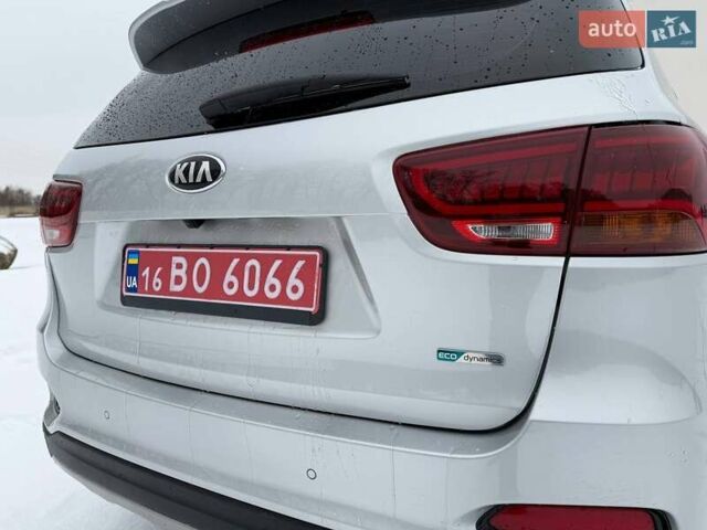 Сірий Кіа Соренто, об'ємом двигуна 2.2 л та пробігом 178 тис. км за 22900 $, фото 19 на Automoto.ua