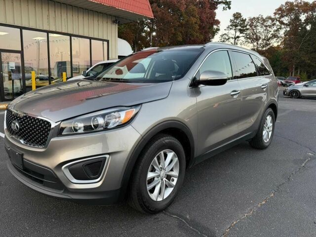 Киа Соренто 2018 в Черновцах на Automoto.ua Серый Киа Соренто, объемом двигателя 2.4 л и пробегом 36 тыс. км за 12400 $, фото 2 на Automoto.ua