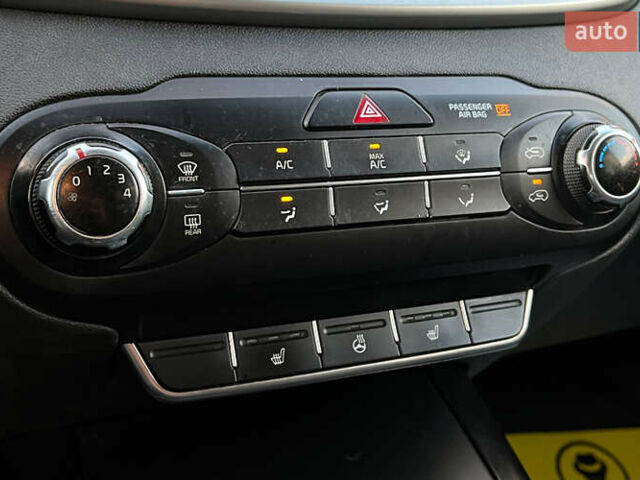 Серый Киа Соренто, объемом двигателя 2.36 л и пробегом 105 тыс. км за 17500 $, фото 13 на Automoto.ua